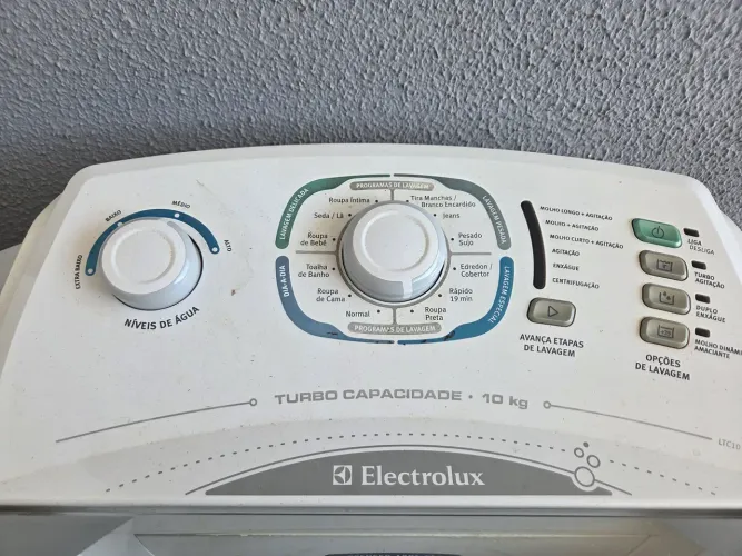 Máquina de lavar roupas Electrolux 10kg