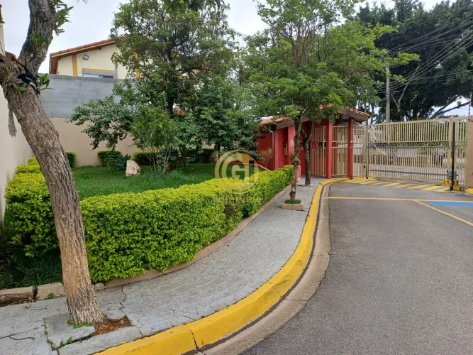LOCAÇÃO E VENDA CASA NO CONDOMINIO RUBI NO PARQUE CALIFORNIA EM JACAREÍ - SP