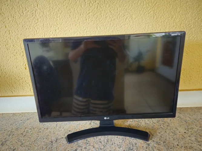 VENDO SMART TV LG 24 POLEGADAS 