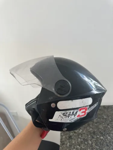 Capacete