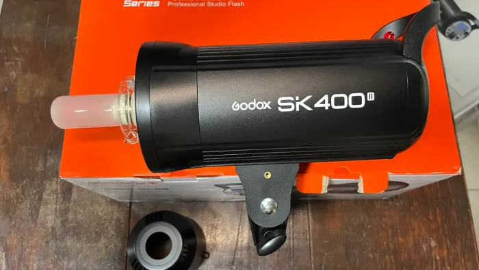 Tocha para estúdio GODOX SK400