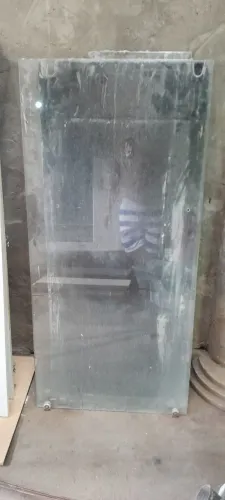 DOAÇÃO DE JANELA DE VIDRO.
