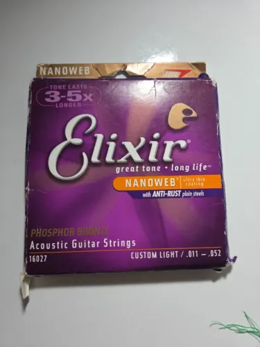 Encordoamento Elixir 0.10 e 0.11 / Ernie Ball Earthwood 0.12