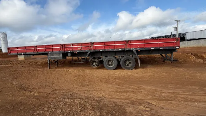 Carreta LS randon grade baixa 
