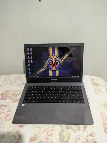Notebook Positivo Master i3 8°Ge / SSD 256GB / 8GB RAM e Wi-Fi 5G