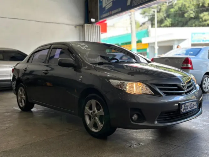 Toyota Corolla GLI 1.8 Flex 16V Aut. 2012