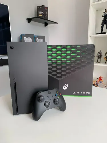 Xbox Series X 1TB com 6 jogos