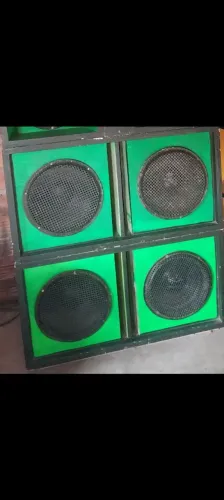 Vendo essas duas caixas de graves completas leia!!!