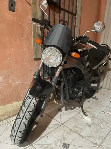 Suzuki GS 500e