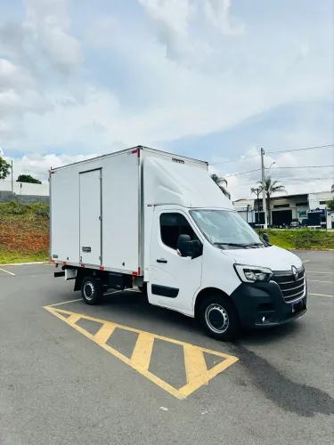 Renault master baú Vuc 2025
