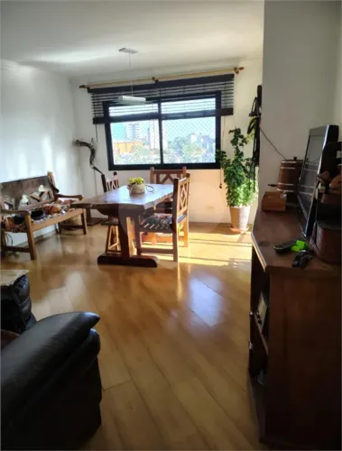 Apartamento Amplo e Bem Localizado na Vila Guarani 98m²