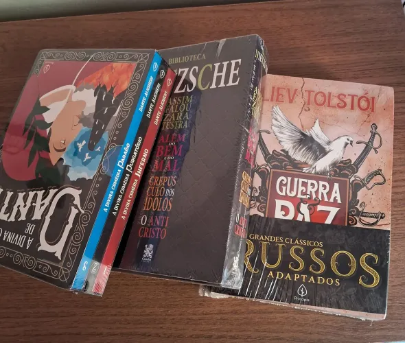 LACRADOS. Box de livros. Preço de desapego