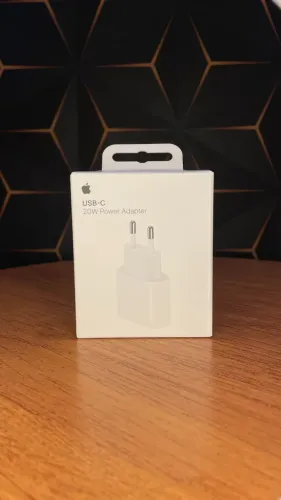 Fonte Original Apple tipo C