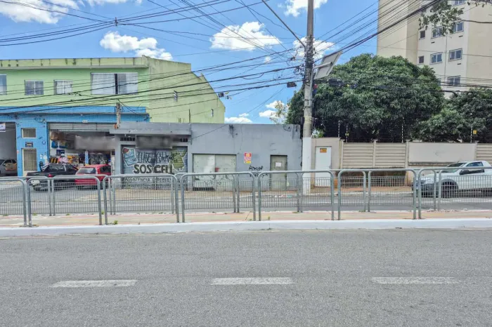 Loja na Rua Abel Tavares, 1474 60 m²