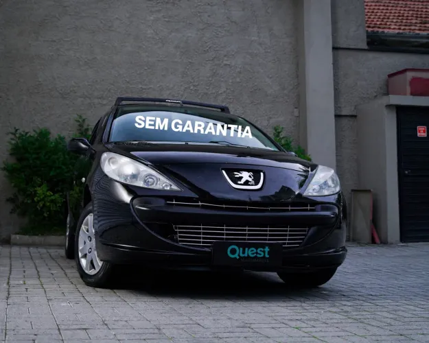 Peugeot 207 XR 1.4 Flex 8V 5P 2011