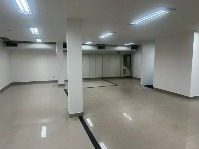 Loja para aluguel com 450m² - Coração Eucarístico - Belo Horizonte - MG