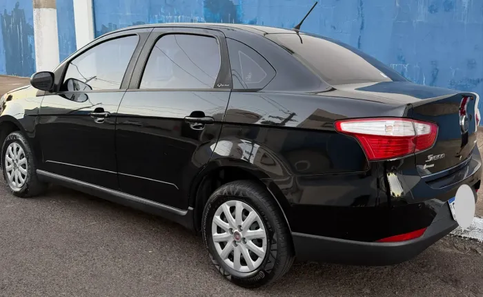 Fiat Grand Siena Attrac. 1.4 EVO F.flex 8V 2014