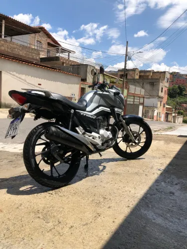Titan 160