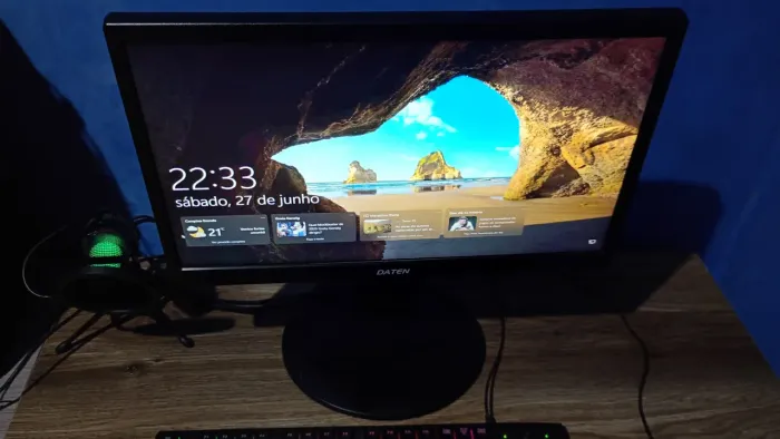 Monitor/TV LG 20" 20M35PH-B Bivolt Smart HDMI USB