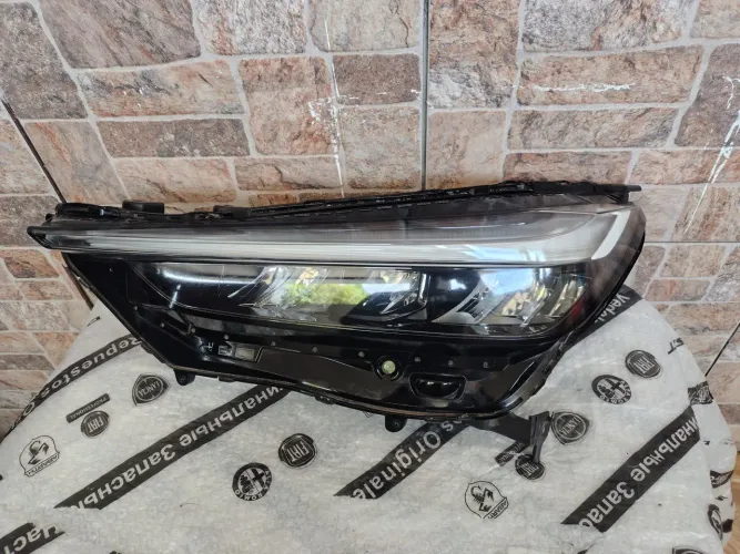 Farol dianteiro esquerdo Full led Honda hrv 2023 a 2025 original c detalhe 