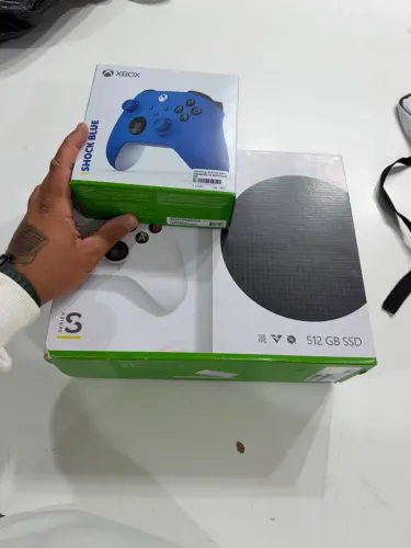 Xbox Series S Praticamente Zero + 1 Controle Exclusivo Original ! ?