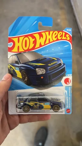 SUPER T HUNT - HOT WHEELS SUBARU