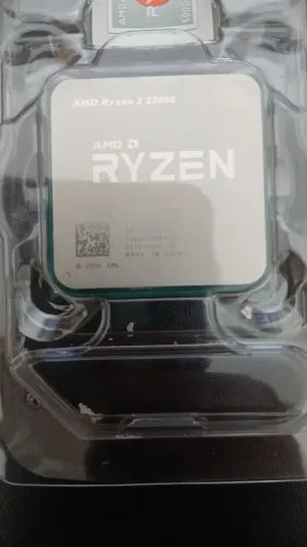 Ryzen 3 2200g + Radeon Vega 8