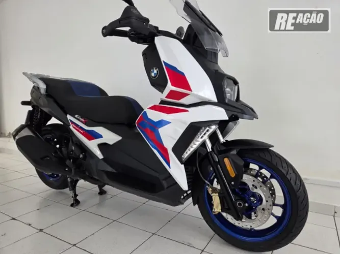 C 400X Sport 2024 / Reação Suzuki