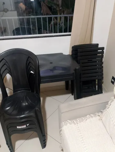Jogo de cadeira com mesa