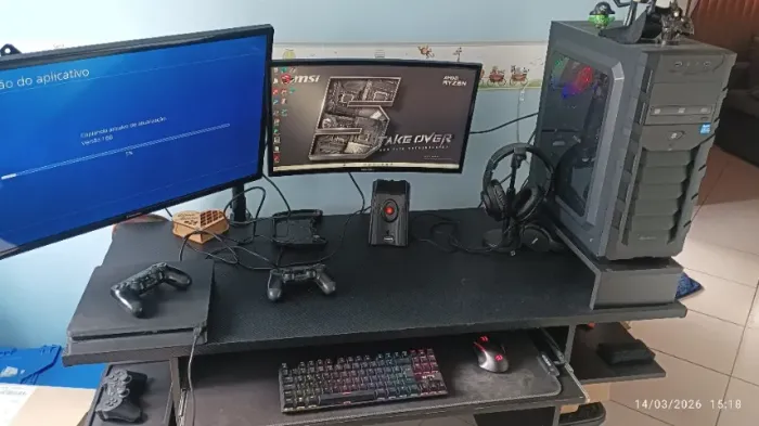 PC Gamer Completo Ryzen 5 5600 + RX 580 | 16GB RGB | 2 Telas + Mesa e Cadeira