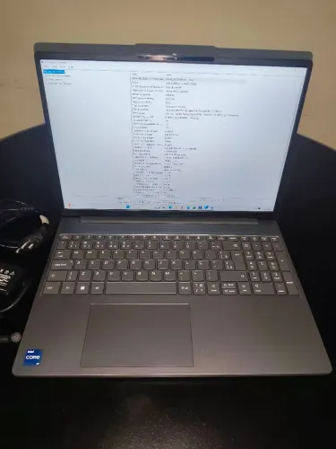 Lenovo IdeaPad Slim 3 Intel Core i7-13620H 16GB 512GB SSD M.2