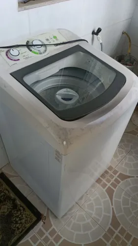 Máquina de lavar roupa Consul 9k usada