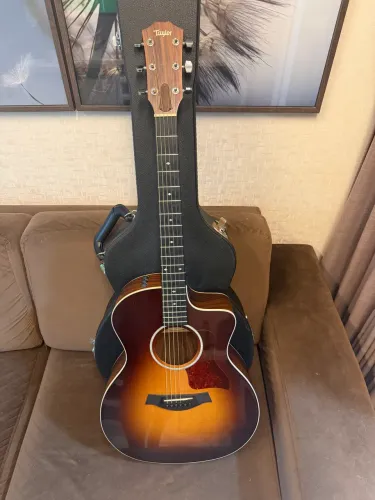 Violão Taylor 214ce-SB DLX Sunburst com case rígido