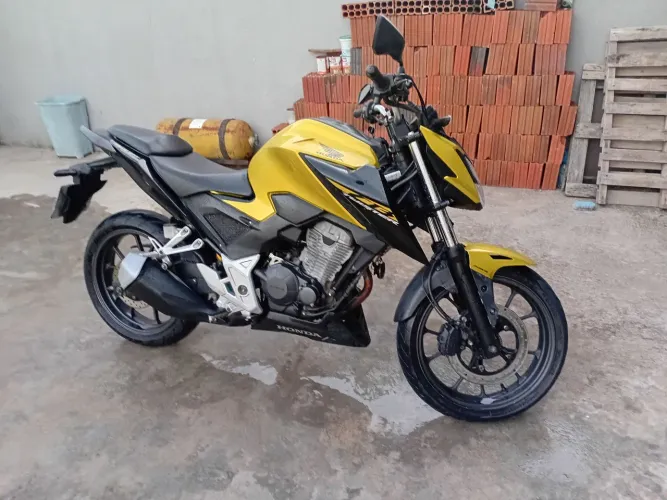 Cb300f pra vender ligeiro