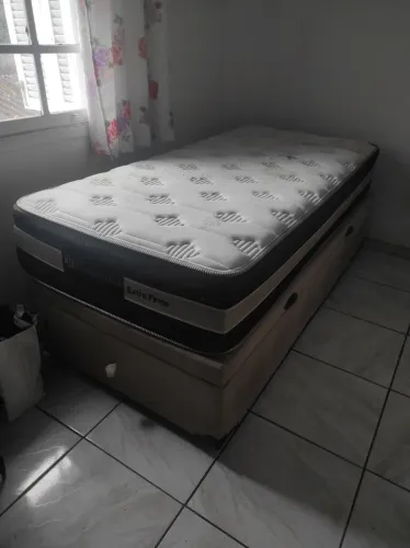Vendo cama baú + colchão medida especial