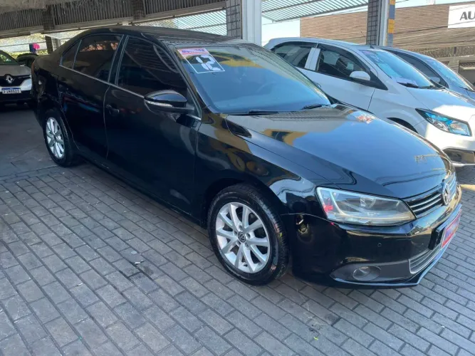 Volkswagen Jetta Comfortline 1.4 TSI 16V 4P Aut. 2012