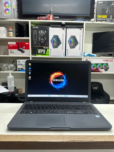 Notebook Samsung i5-8° Geração