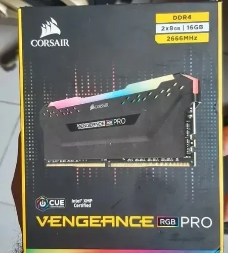 Memória Corsair Vengeance RGB 32GB (16GB x 2) DDR4 2666Mhz 