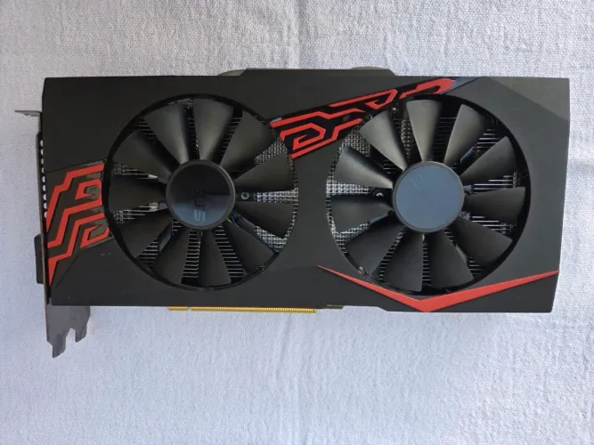 Nvidia GTX 1060 6Gb de RAM (Asus)