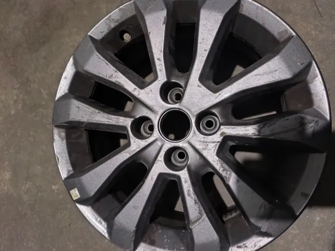 Roda aro 15 de fiat