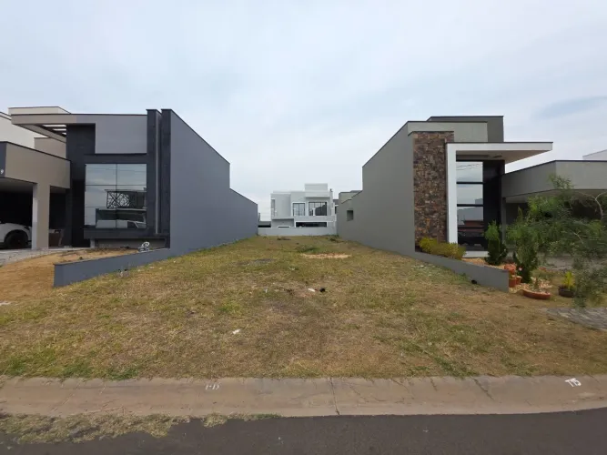 Terreno em Condomínio à Venda em Monte Mor-SP, Bairro Monterrey, 250,00 m² de Área
