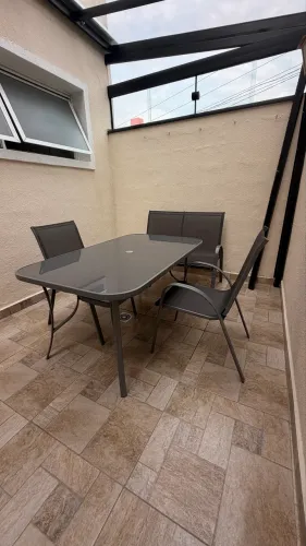 MESA TAMPO DE VIDRO TEMPERADO