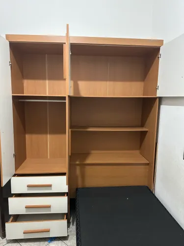 Guarda-Roupa Solteiro 4 Portas + Cama Box Solteiro | R$ 800