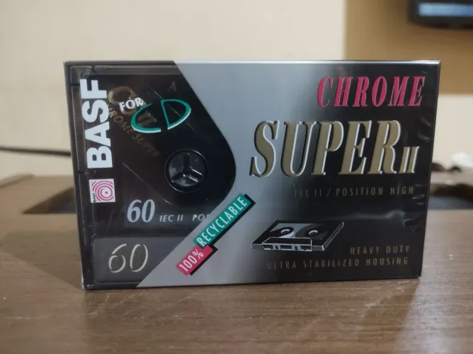 Fita K7 BASF super cromo ll 60 minutos