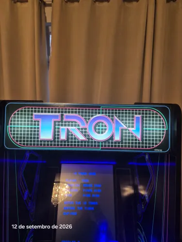 Vídeo game Tron seminovo