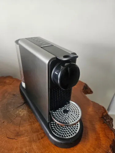 Cafeteira nespresso citiz platinum (topo de linha)