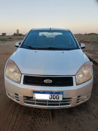 Ford Fiesta Sedan 1.0 8V Flex 4P 2009