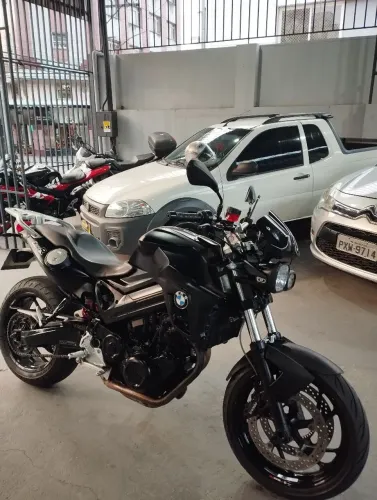 Linda BMW km baixa 