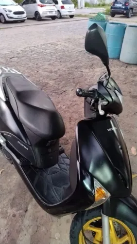 Honda Lead 110 2015 - Scooter Automática