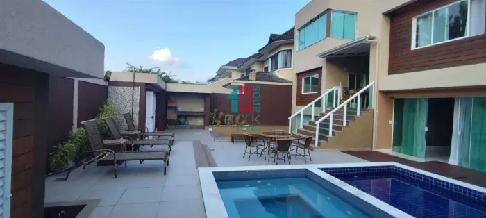 Barra da Tijuca | Casa de Condomínio 6 quartos, sendo 6 suites